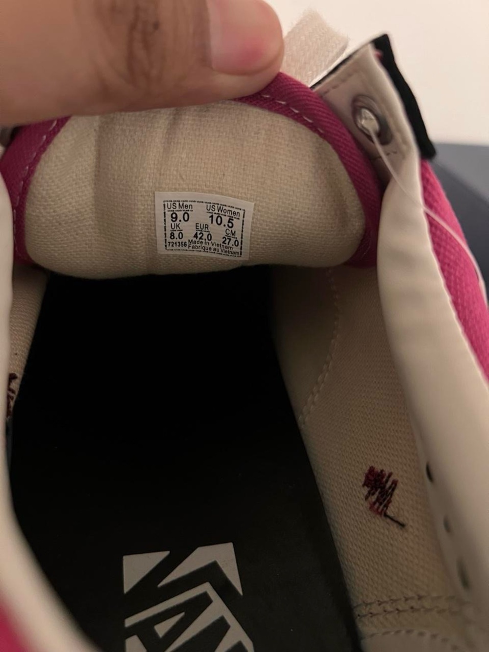 Pink and black pearlized vans - Picture 5 of 6